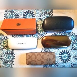 Take All 5 Designer Sunglass cases GUC💖 Tory Burch, CK, RayBan, Coach, Guess😎